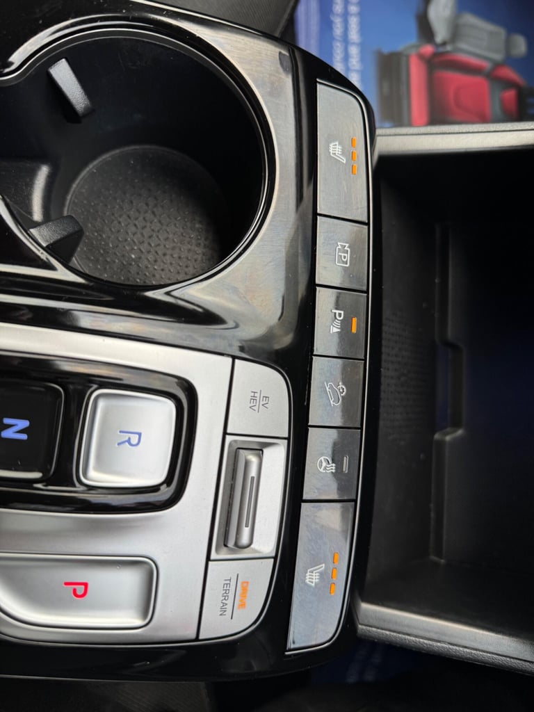 2021 Hyundai TUCSON 1.6 TGDi Plug-in Hybrid Premium 5dr 4WD Auto ESTATE PETROL/ELECTRIC Automatic