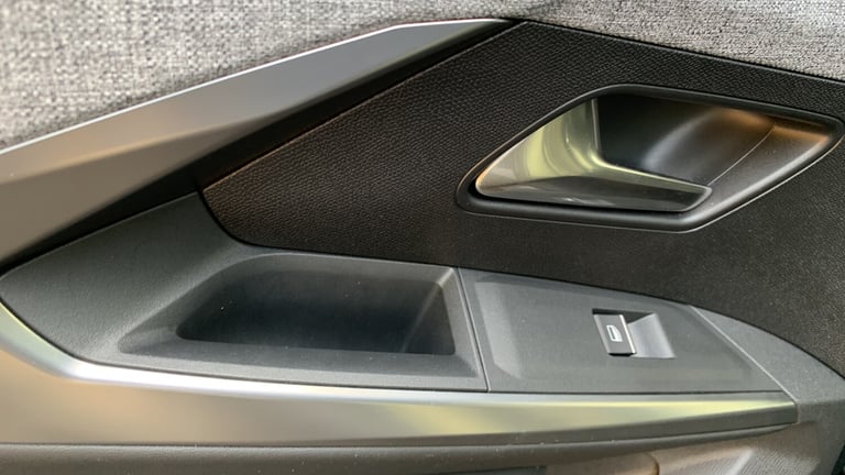 2024 Peugeot 3008 1.2 HYBRID GT SUV 5dr Petrol Hybrid e-DSC6 Euro 6 (s/s) (136 ps) SUV Hybrid Aut...