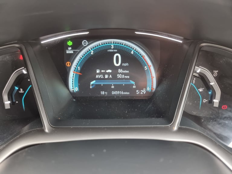 2018 Honda Civic SR 1.6 i-DTEC, 46,000 MILES. 9 Months MOT.