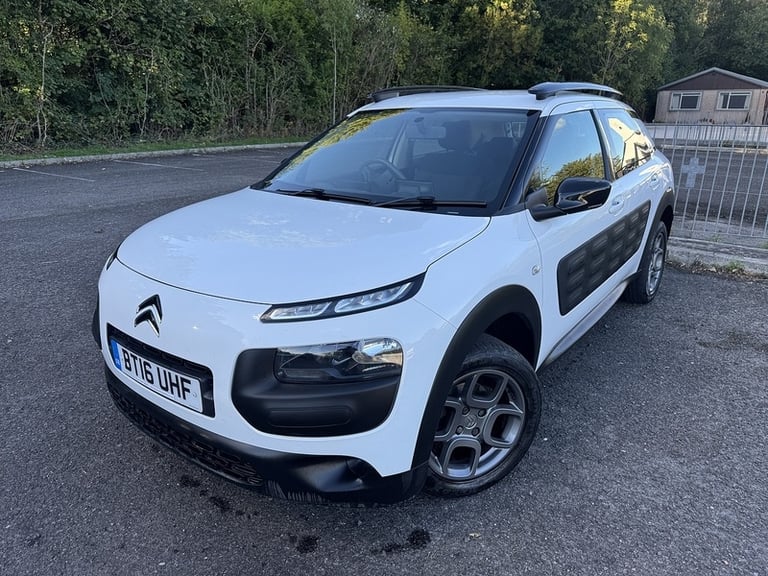 image for 2016 Citroen C4 Cactus BlueHDi Feel Hatchback Diesel Manual