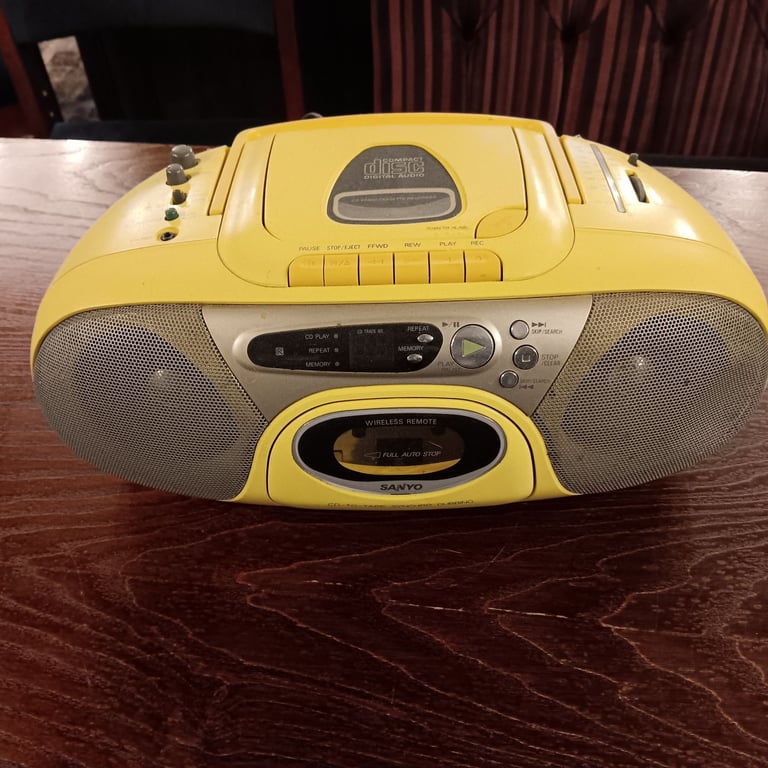 image for Vintage Ltd Addition Sanyo Boom Box