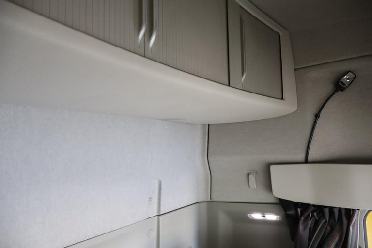 2019 (19 PLATE) Volvo  FH460 6x2 Euro 6 Tractor Units