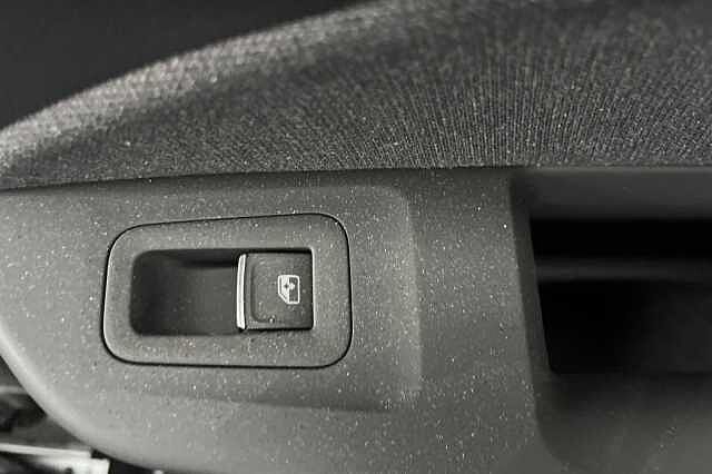 2022 Volkswagen Golf 1.5 TSI Life 5dr + 17' VENTURA + REAR TINTS Hatchback Hybrid Manual