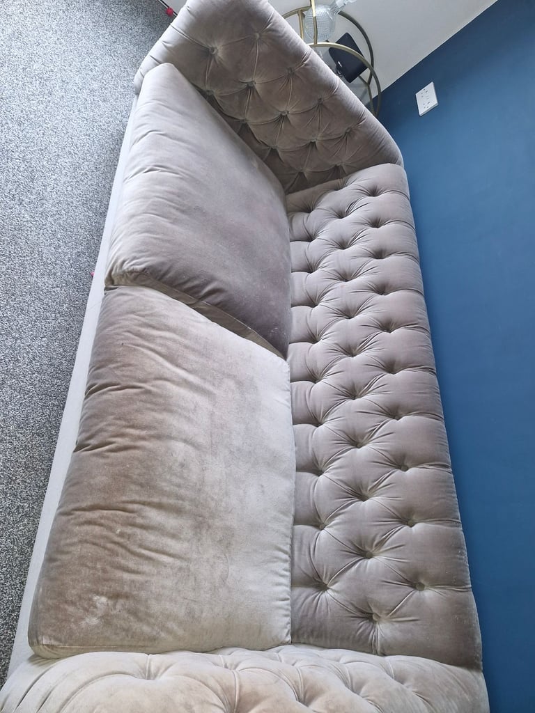 Free Sofa