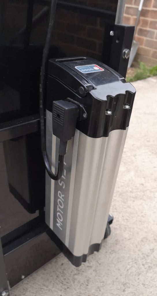 MOTORSTEP MS600 Freedom. Portable Electric Step Lift. with Built-in lithium-ion battery. As New