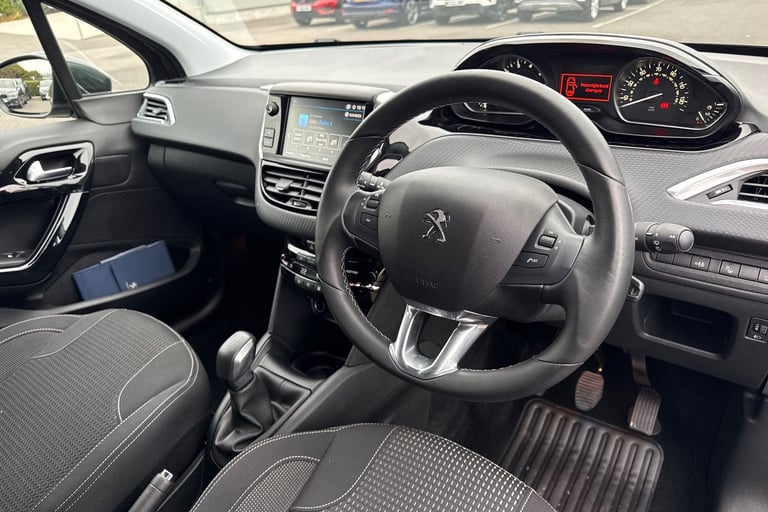 2019 Peugeot 208 1.2 PureTech 82 Tech Edition 5dr [Start Stop] HATCHBACK PETROL Manual
