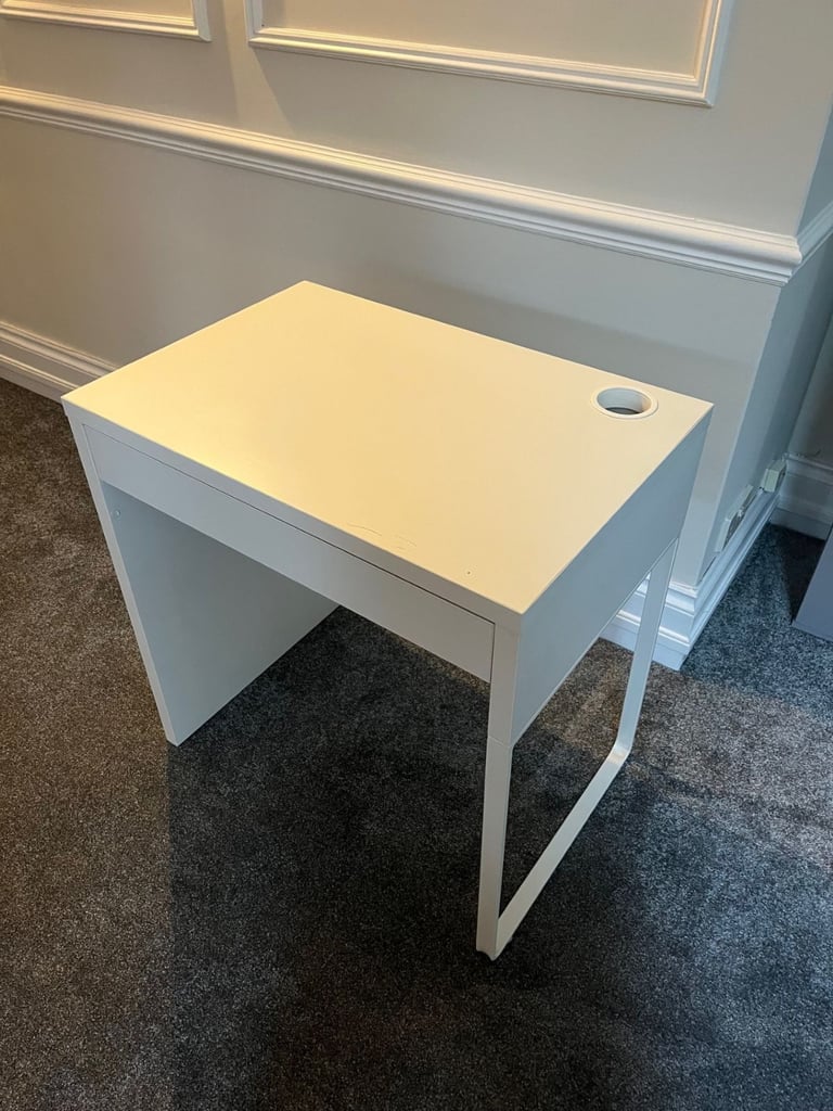 Desk - Ikea Micke