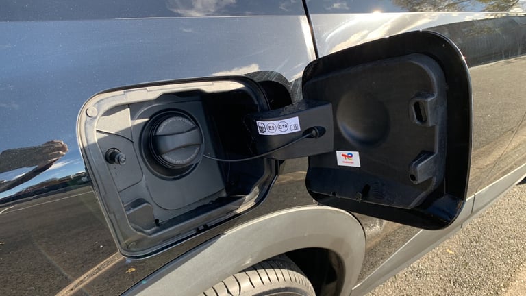 2024 Peugeot 3008 1.2 HYBRID GT SUV 5dr Petrol Hybrid e-DSC6 Euro 6 (s/s) (136 ps) SUV Hybrid Aut...