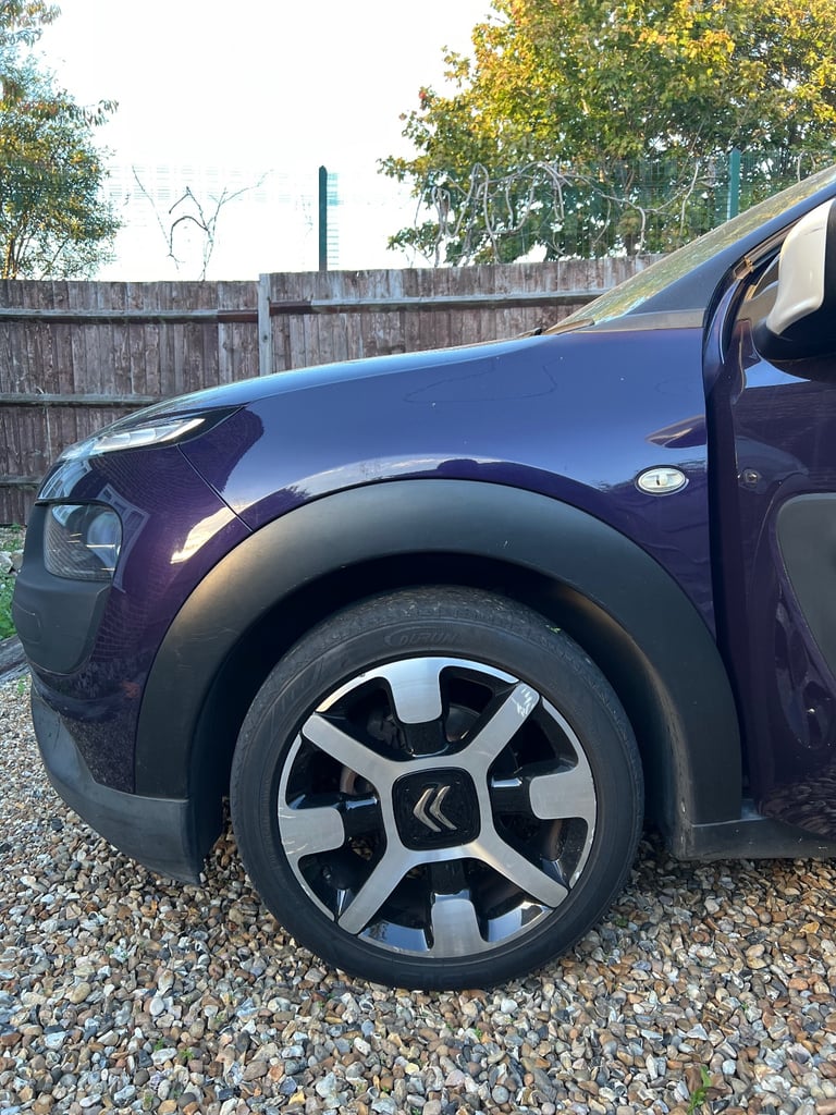 Citroen, C4 CACTUS, Hatchback, 2015, Manual, 1199 (cc), 5 doors