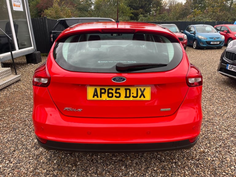 2015 Ford Focus 1.0 EcoBoost 125 Zetec 5dr HATCHBACK PETROL Manual