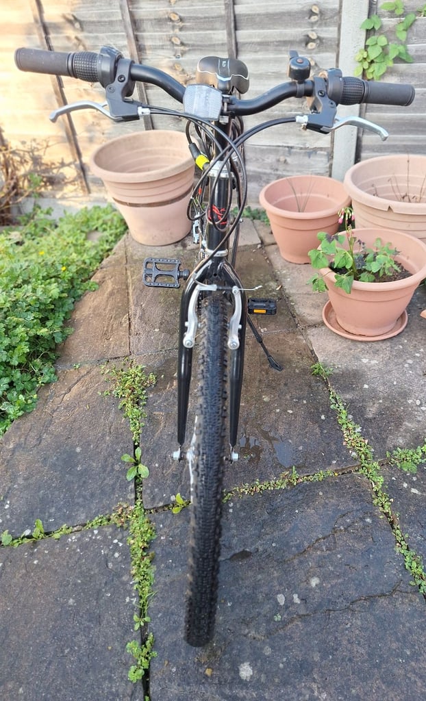 Salcano Excel Mountain Bike for Teenagers and adults.