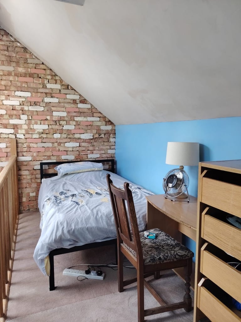5 bed house