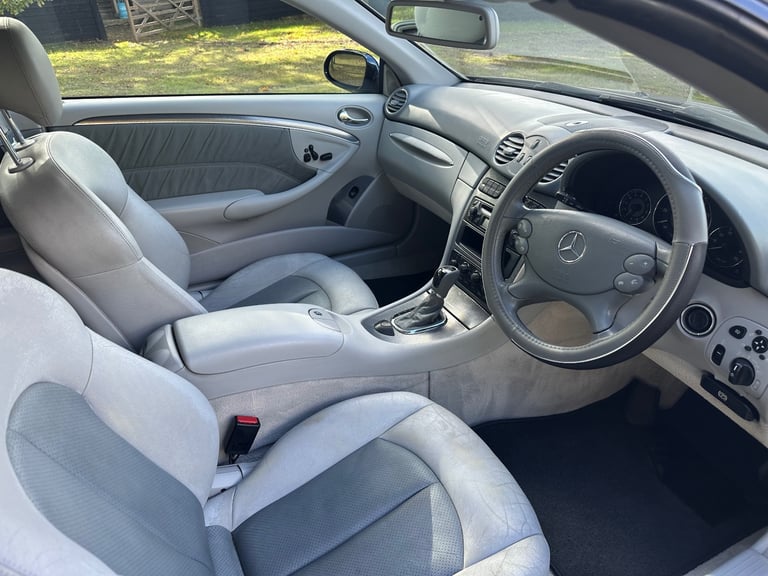 Mercedes-Benz, CLK, Convertible, 2003, Semi-Auto, 3199 (cc), 2 doors
