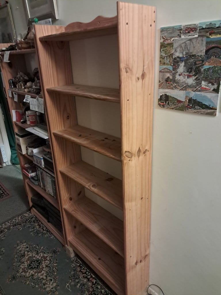 Free stand wall bookshelf
