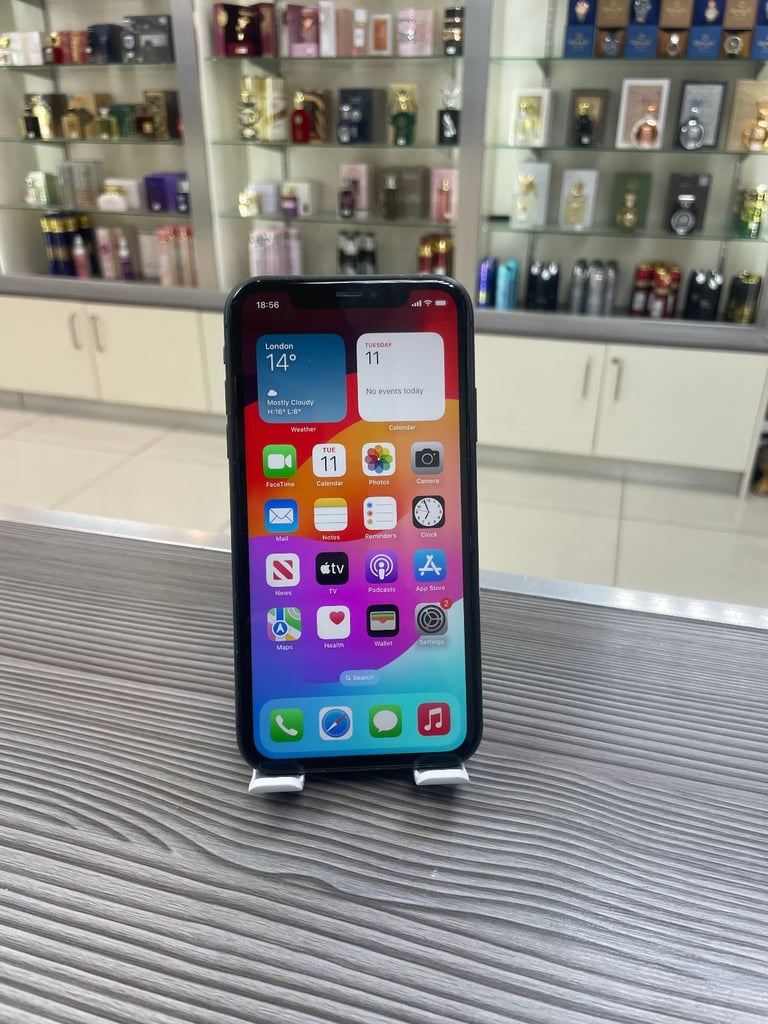 Apple iPhone 11 128GB Unlocked Good Condition