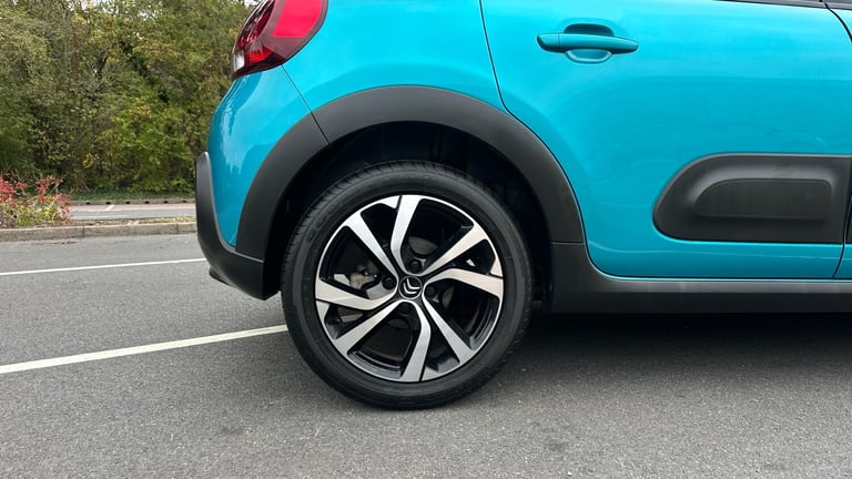 2022 Citroen C3 1.2 PureTech Shine Plus EAT6 Euro 6 (s/s) 5dr Hatchback Petrol Automatic