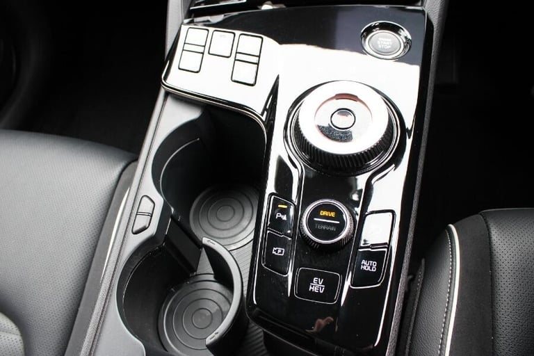 2023 Kia Sportage 1.6 T Gdi 13.8kwh Gt Line S Suv 5dr Petrol Plug In Hybrid Auto Awd Euro 6 ( EST...