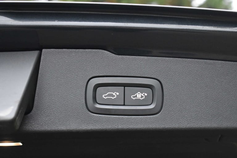 2018 Volvo V60 2.0 V60 Inscription Pro D4 Auto 5dr Estate Diesel Automatic