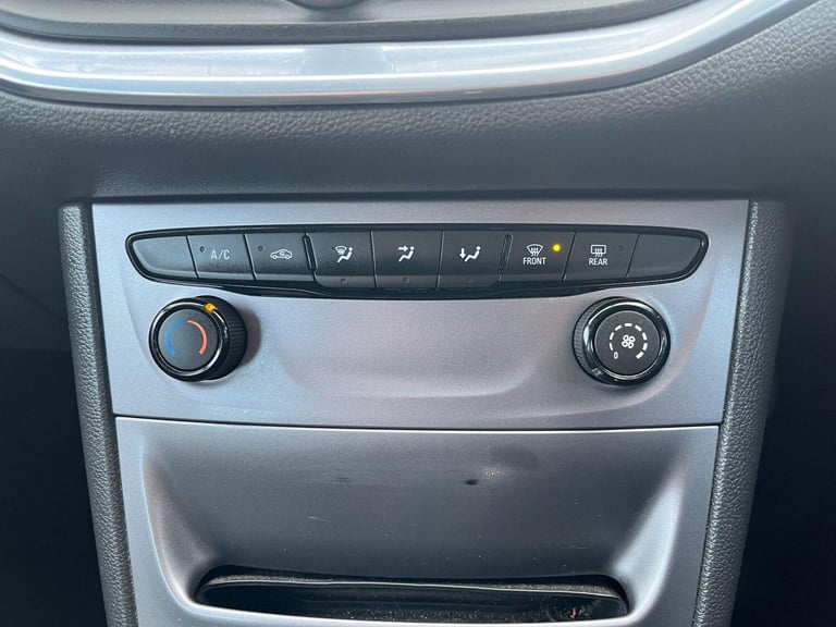 2016 Vauxhall Astra 1.6 CDTi ecoFLEX Design Euro 6 (s/s) 5dr Hatchback Diesel Manual