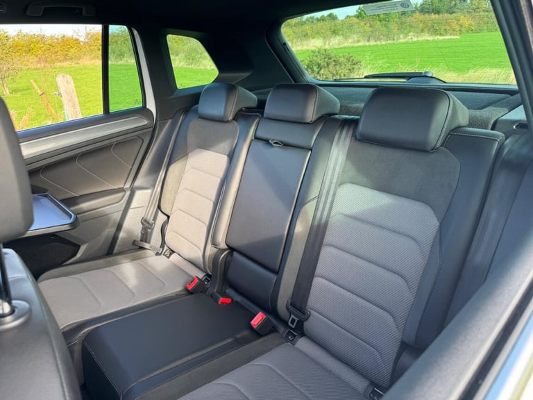 2017 Volkswagen Tiguan 2.0 TDi 150 R-Line 5dr ESTATE DIESEL Manual