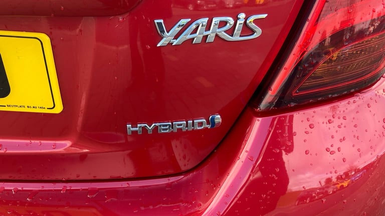 2016 Toyota Yaris 1.5 Hybrid Design 5dr CVT HATCHBACK PETROL/ELECTRIC Automatic