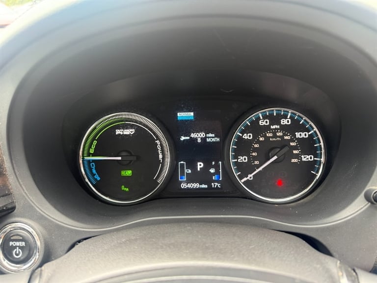 2018 Mitsubishi Outlander 2.0h 12kWh 4h SUV 5dr Petrol Plug-in Hybrid CVT 4WD Euro 6 (s/s) (200 p...