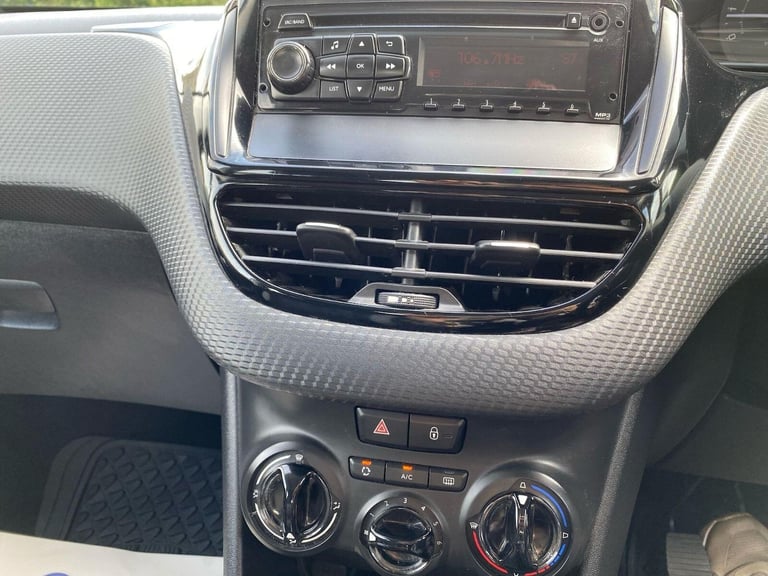 2015 Peugeot 2008 1.2 PureTech Access Euro 6 5dr (A/C) Petrol