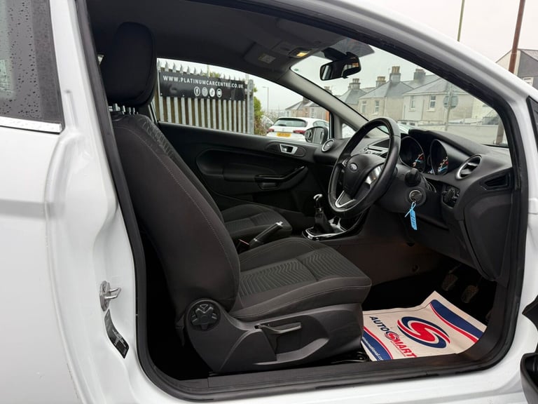 2014 Ford Fiesta ZETEC Hatchback Petrol Manual