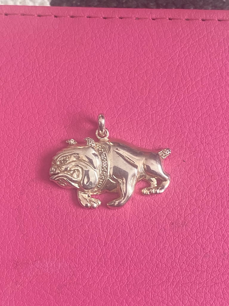 925 Solid Silver Bulldog Pendant with small Diamonds 