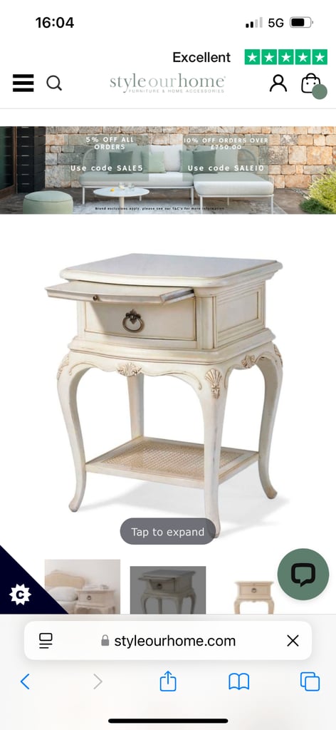 Shabby sheek bedroom set including king size bed draws dressing table & more 