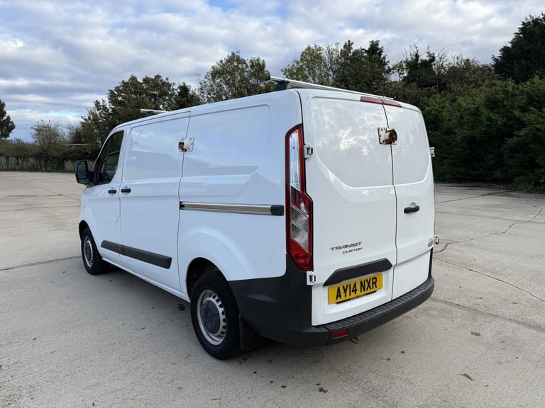 2014 Ford Transit Custom 2.2 TDCi 100ps Low Roof Van PANEL VAN DIESEL Manual
