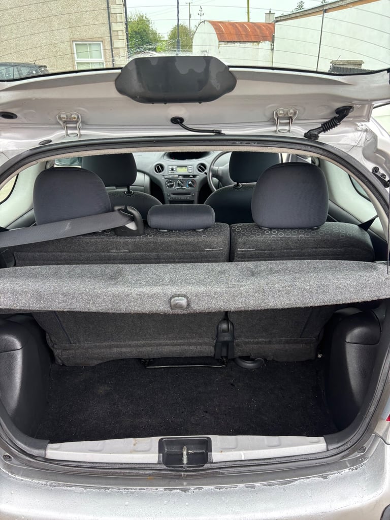 Toyota, YARIS, Hatchback, 2004, Manual, 1298 (cc), 3 doors