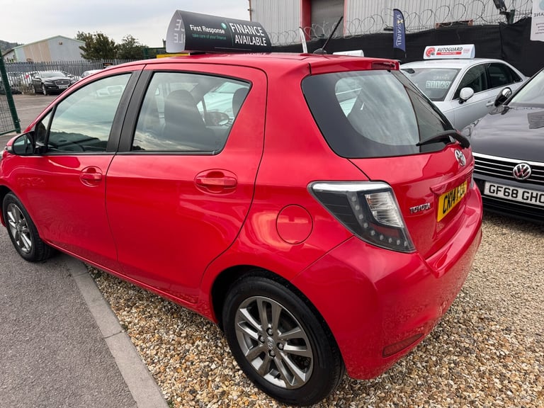 2014 Toyota Yaris 1.33 VVT-i Icon+ 5dr HATCHBACK Petrol Manual