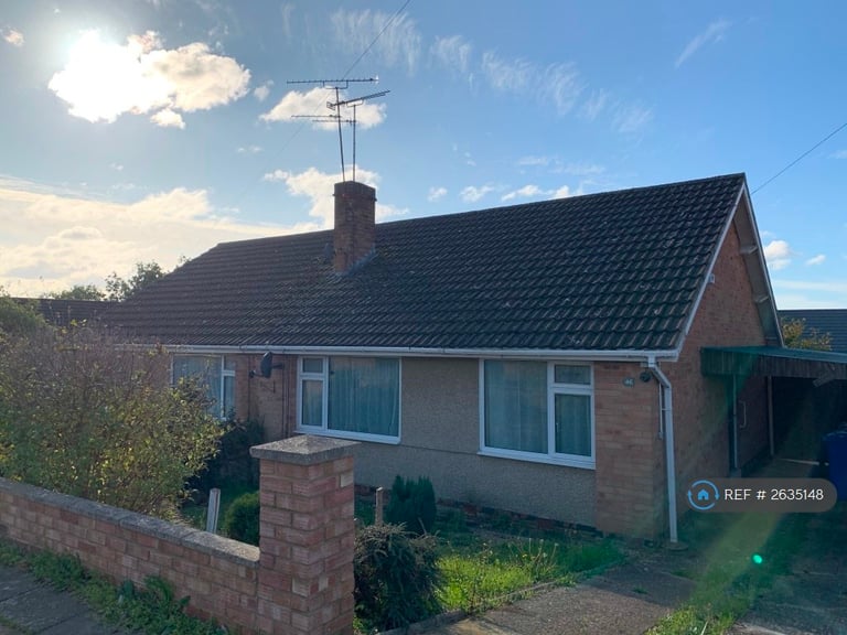 2 bedroom house in Brington Drive, Kettering, NN15 (2 bed) (#2635148)