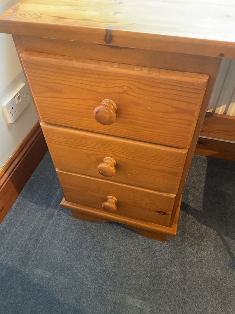 Pine Dressing Table
