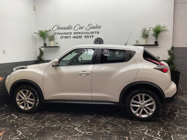 2014 Nissan Juke 1.6 Acenta Premium XTRON Euro 5 5dr HATCHBACK Petrol Automatic