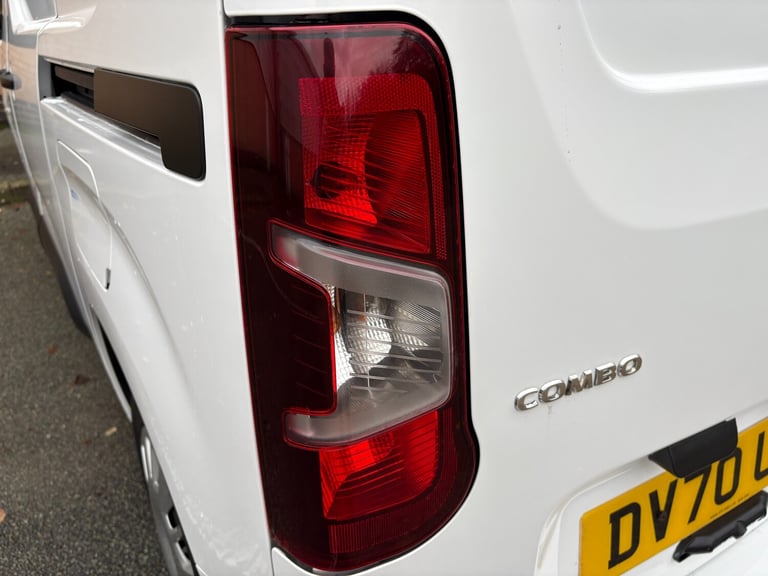 2020 Vauxhall Combo 1.6 Turbo D 2300 Sportive Panel Van 4dr Diesel Manual L1 H1
