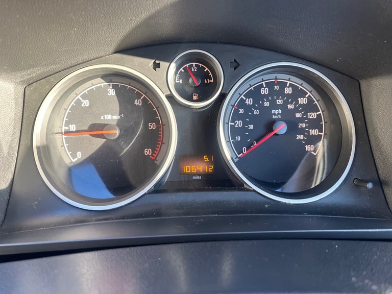 VAUXHALL ZAFIRA 7 SEATS NEW MOT CHEAP TAX 