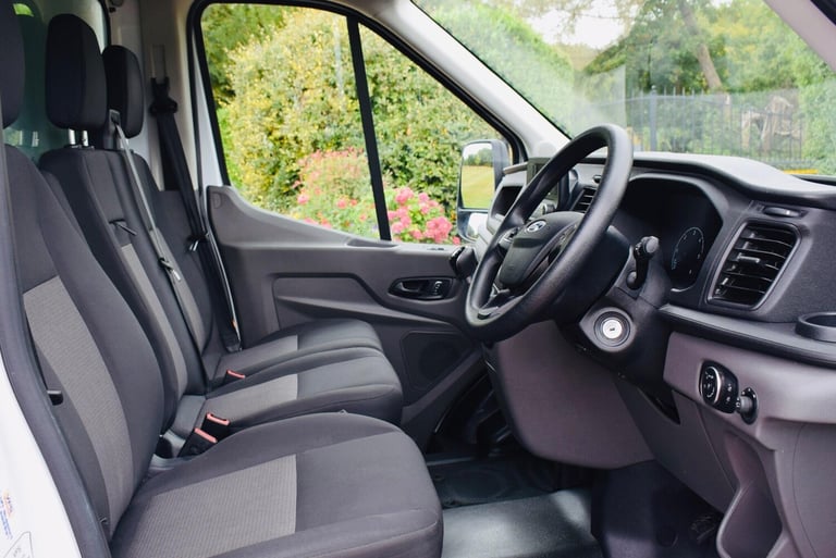 2023 Ford Transit 350 Luton EcoBlue  Leader RWD L4 Euro 6 CHASSIS CAB Diesel Manual