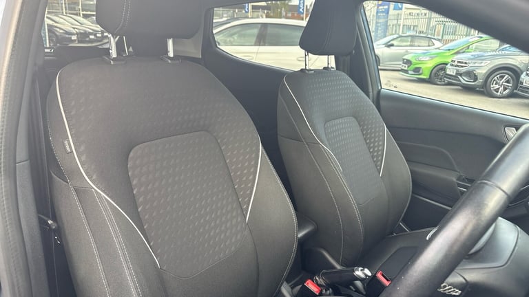 2018 Ford Fiesta 1.0 EcoBoost Titanium 5dr Petrol Hatchback Hatchback Petrol Manual