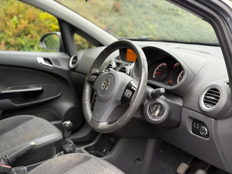 2014 Vauxhall Corsa 1.2 16V Excite Euro 5 5dr (A/C) HATCHBACK Petrol Manual