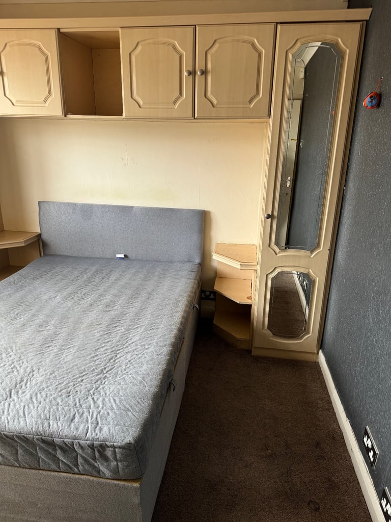 Room to Rent in Hayes UB4
