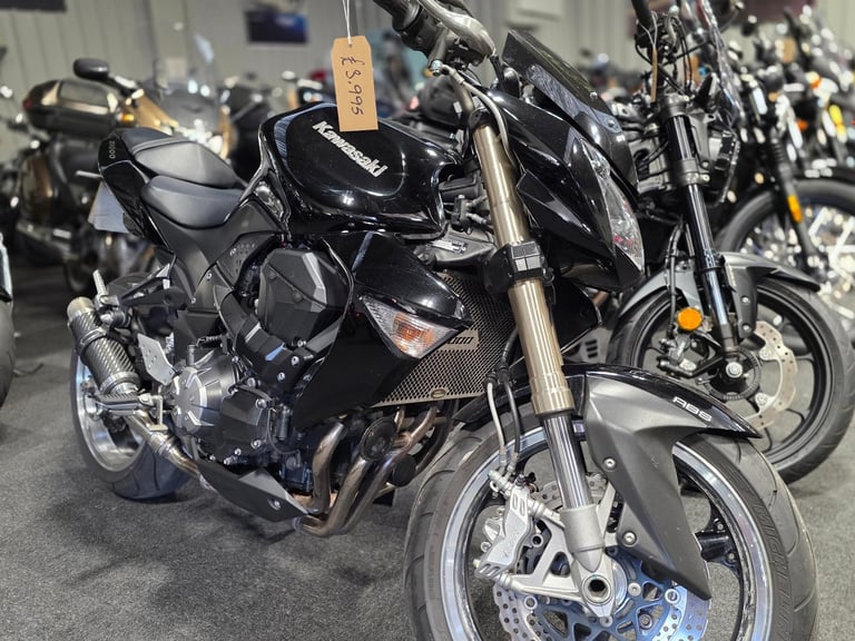 2010 KAWASAKI ZR Z1000 18,700 MILE'S 