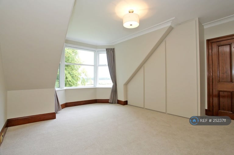 6 bedroom house in Newpark House, Kingswells, Aberdeen, AB15 (6 bed) (#2523711)