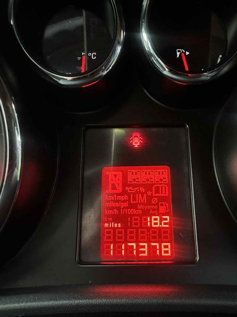 Vauxhall, ASTRA, Hatchback, 2011, Manual, 1398 (cc), 5 doors