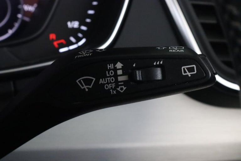 2019 Audi Q5 2.0 TDI 40 S line S Tronic quattro Euro 6 (s/s) 5dr ESTATE Diesel Automatic