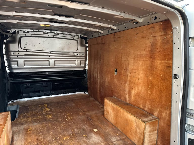 2019 Renault Trafic 1.6 dCi ENERGY 27 Business+ SWB Standard Roof Euro 6 (s/s) 5dr PANEL VAN Dies...