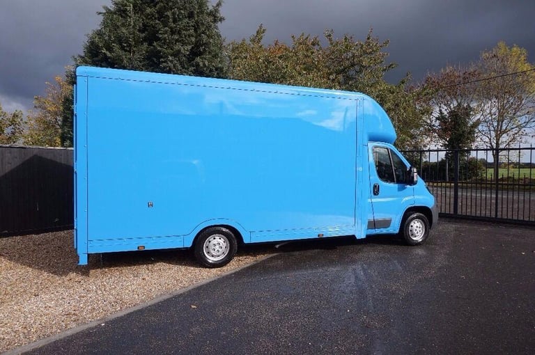 MAN AND VAN LOUGHTON- REMOVALS LOUGHTON - MOVERS IN LOUGHTON- HIRE MAN AND VAN LOUGHTON