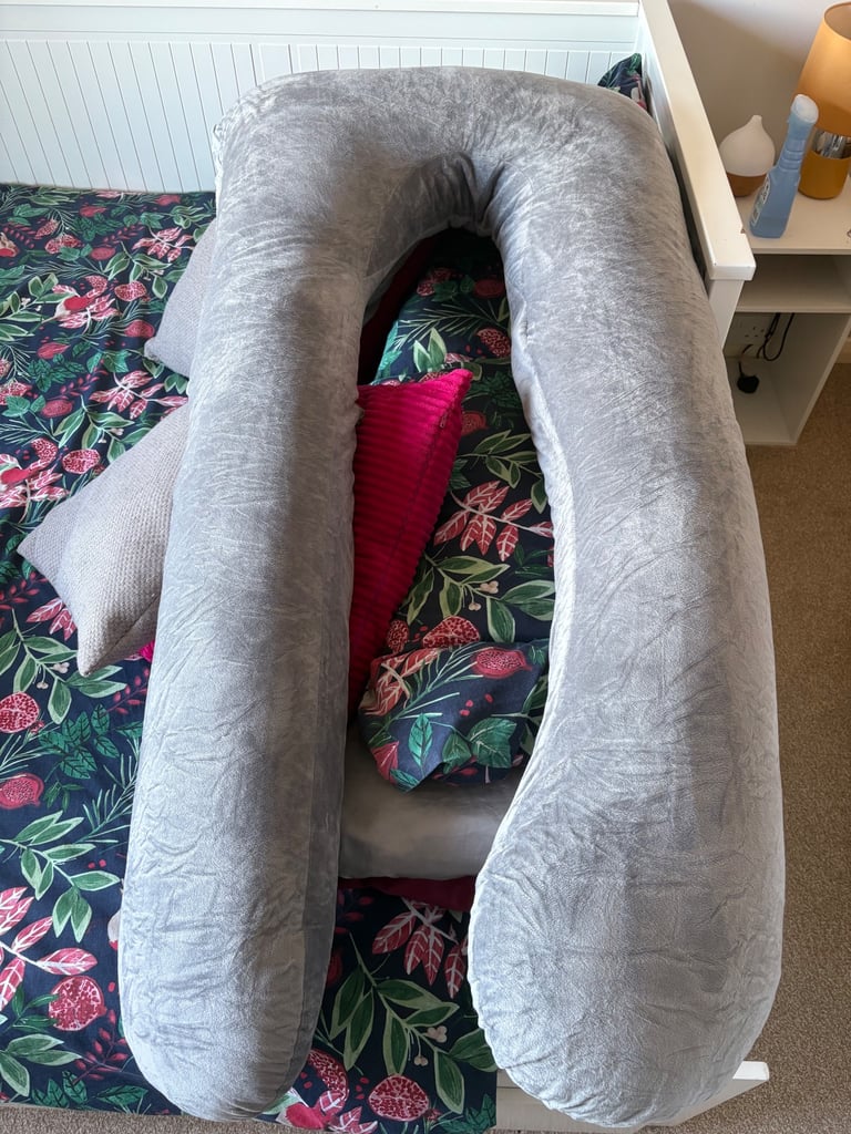 image for Pregnancy Pillow - New 