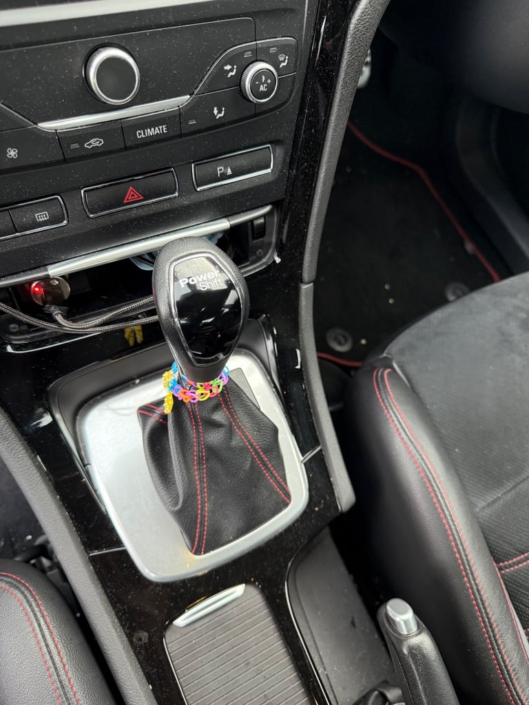Ford, MONDEO, Hatchback, 2012, Semi-Auto, 1999 (cc), 5 doors